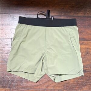Ten Thousand Men's Olive Green Tactical Short - NWOT